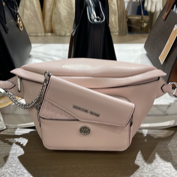 Michael Kors Maisie Large Pebbled Leather 2-In-1 Sling Pack Lt Powder Blush Nwt